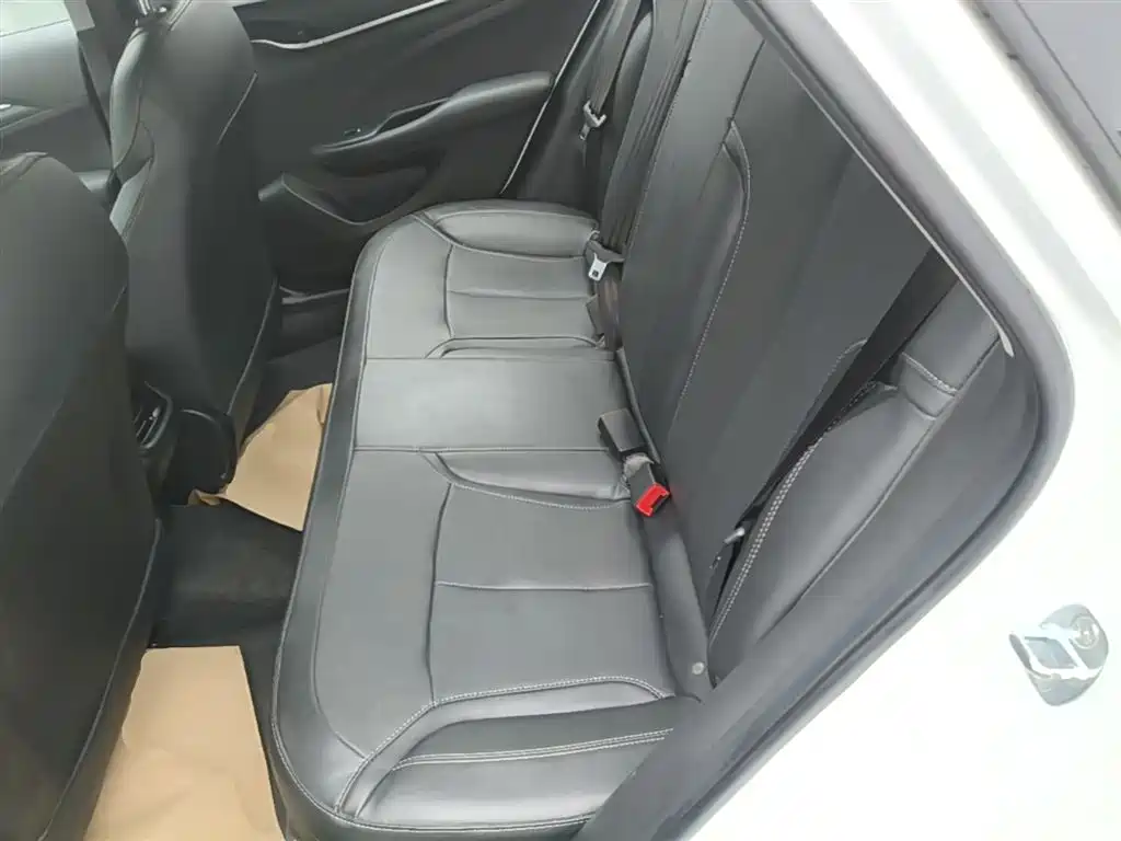 Buick Excelle 2021 Facelift Exemplar 1.5L Auto Progressive фото 17