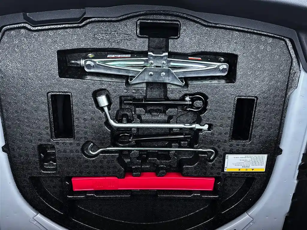 Toyota Corolla 2021 1.2T S-CVT Elite PLUS Edition фото 24