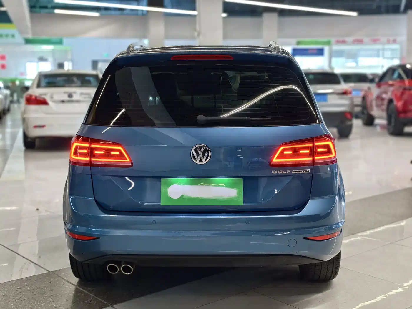 Volkswagen Golf Sportsvan 2016 280TSI Automatic Luxury фото 3