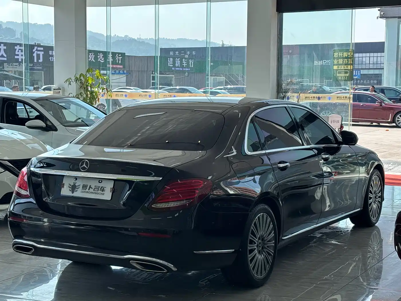 Mercedes-Benz E-Class 2020 E 300 L Luxury Model фото 6