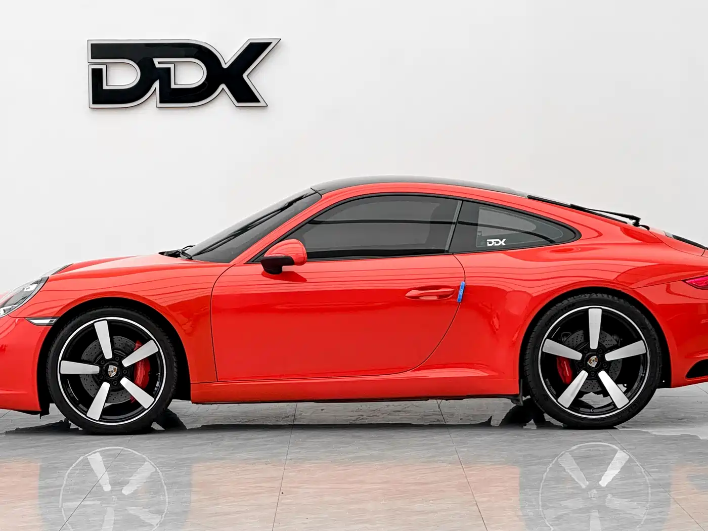 Photo 7 - Porsche 911