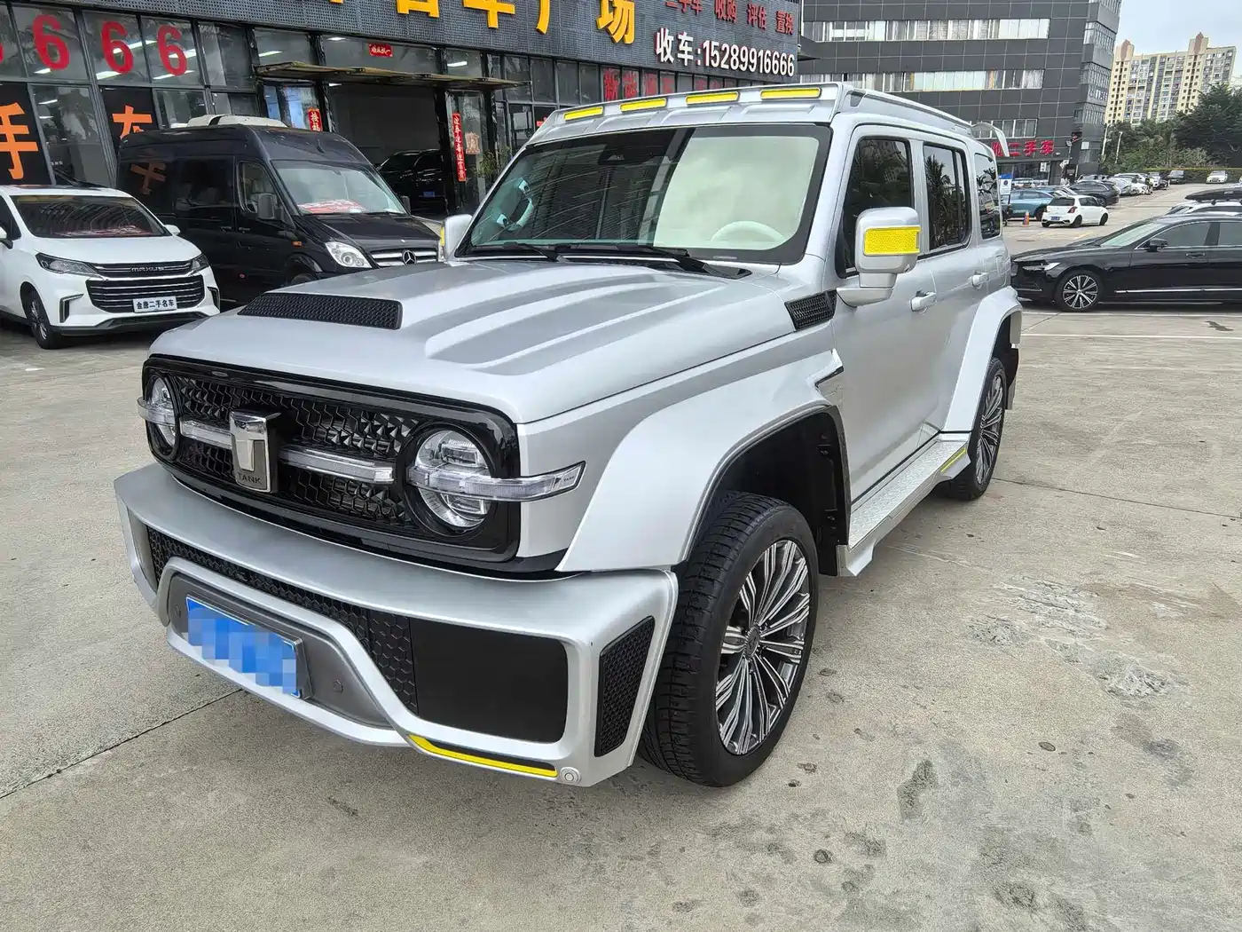 TANK CO CREATION TANK 300