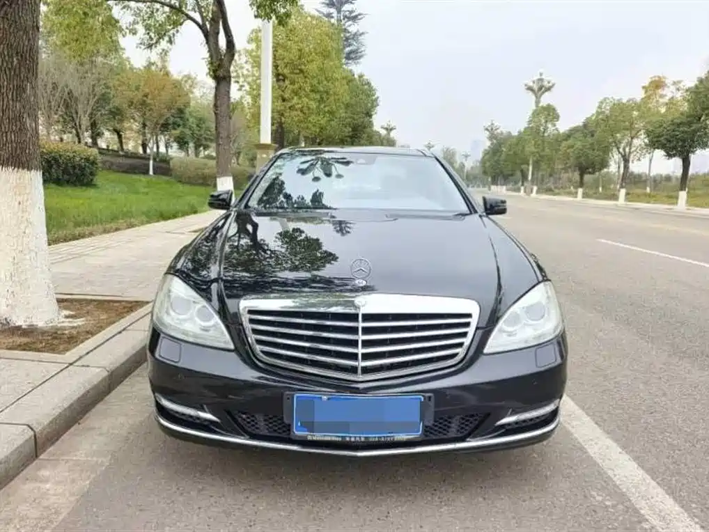 Mercedes-Benz S-Class 2012 S 300 L Luxury Grand Edition фото 2