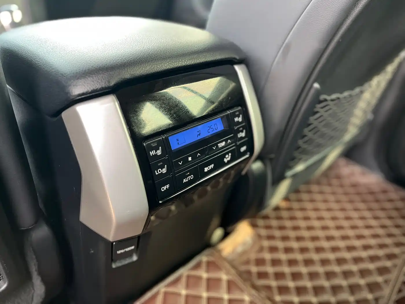 Toyota Prado 2019 3.5L Automatic TX-L Zunxiang Edition фото 17