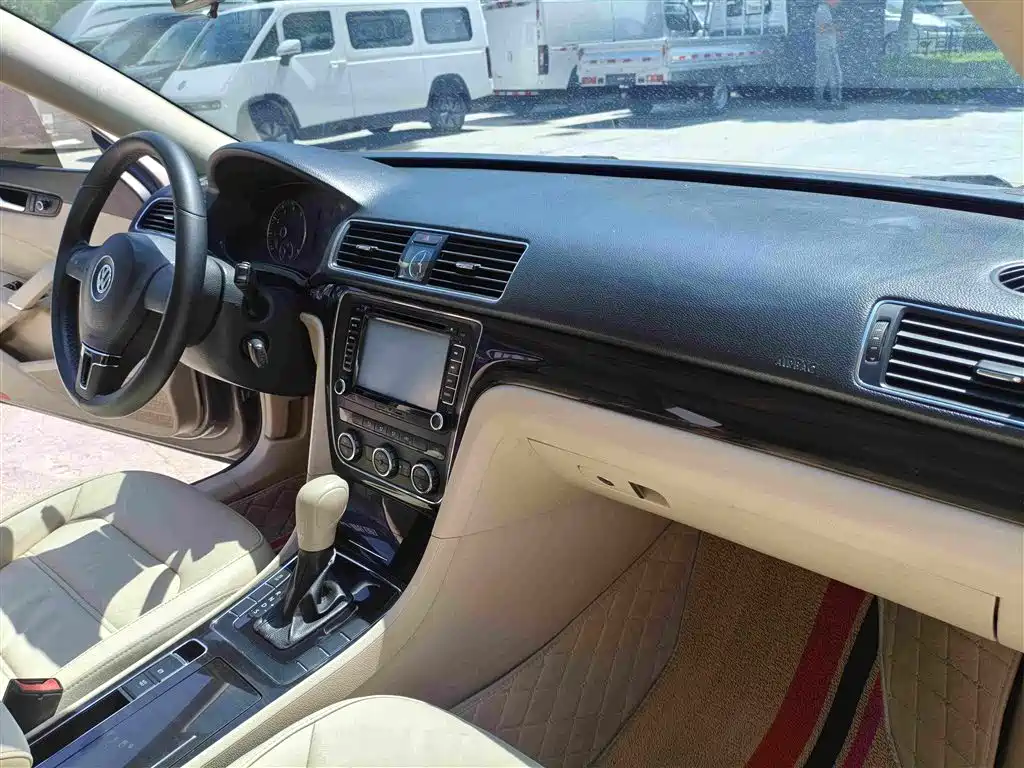 Volkswagen Passat 2012 2011 1.4TSI DSG Prestige Edition
