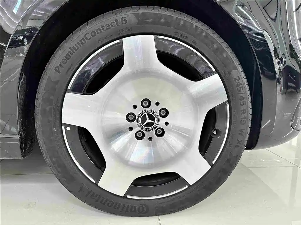 Mercedes-Benz V-Class 2025 2024 V 300 L Long Wheelbase Luxury Edition