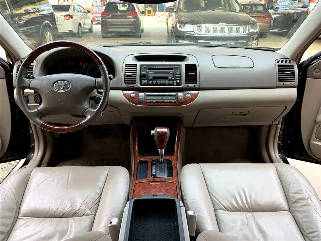 Toyota фото 6