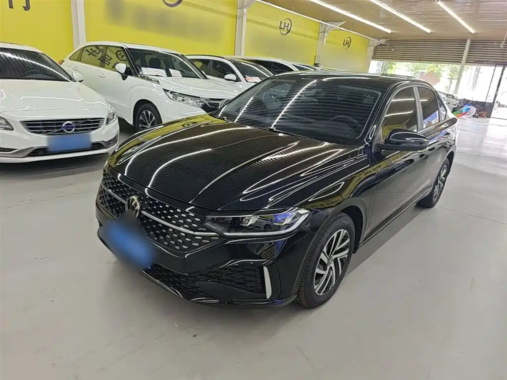 Volkswagen Lavida 2024 Model 300TSI DSG Starlight Leading Edition