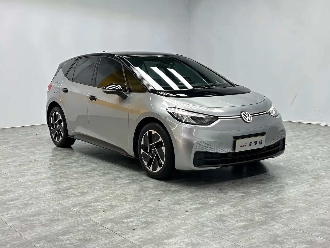 Volkswagen ID.3 2024 Outstanding Edition фото 3