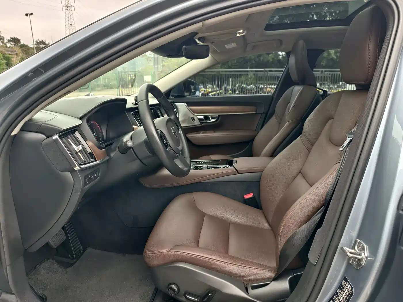 VOLVO S90 PLUG IN HYBRID