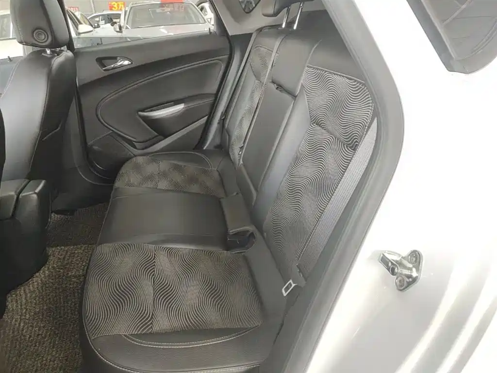 Buick Excelle 2014 XT 1.6L Automatic Fashion фото 17