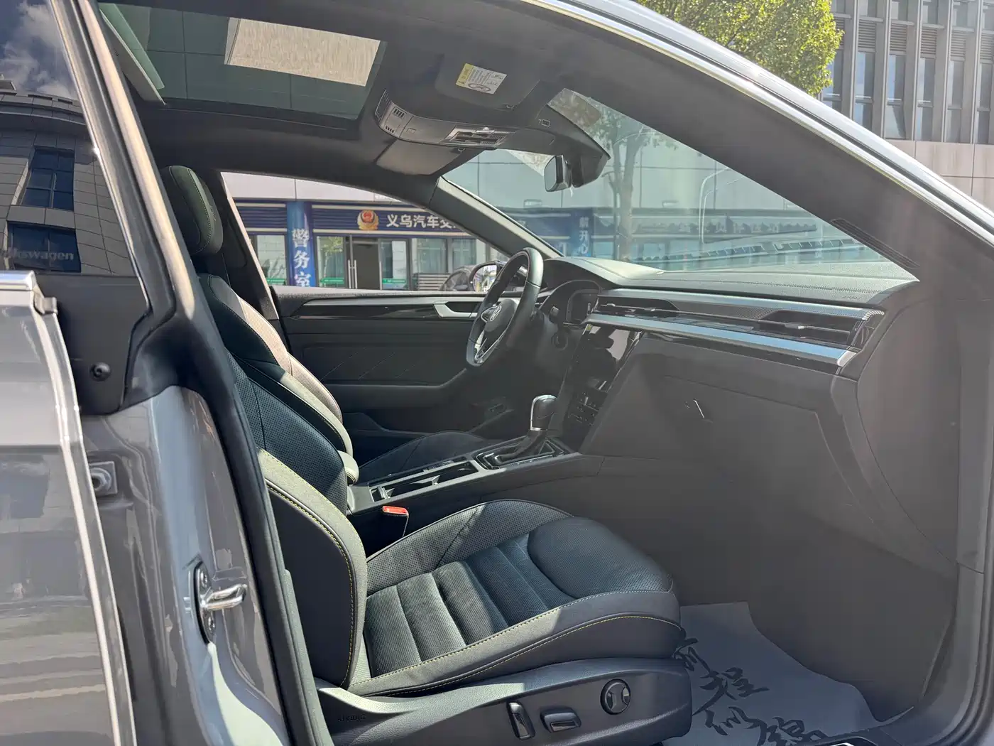 Volkswagen FAW-Volkswagen CC 2021 380TSI Eye-catching Edition фото 9