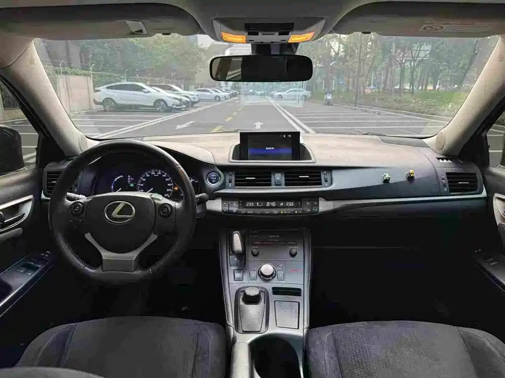 Lexus CT 2015 2014 CT200h Comfort Monochrome