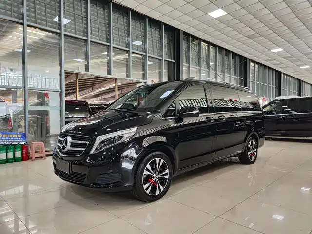 MERCEDES-BENZ V CLASS