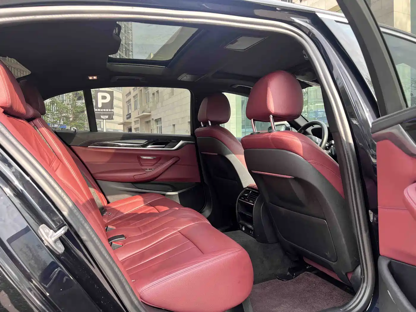 BMW 5 Series 2020 530Li Leading M Sport Package фото 9
