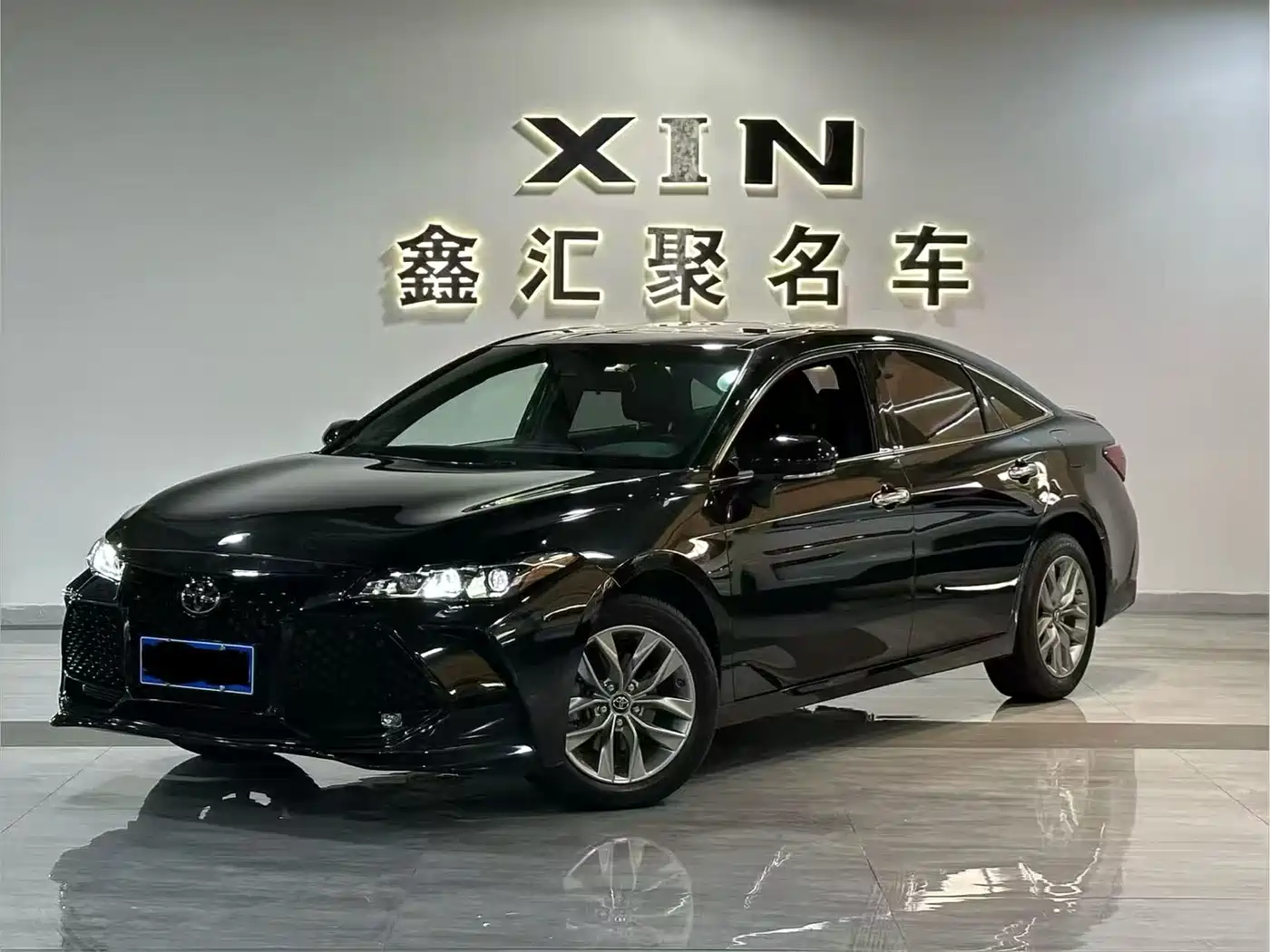 Toyota Avalon 2021 2.5L Luxury Edition фото 2