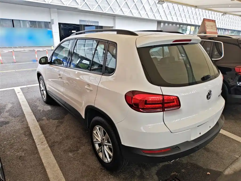 Volkswagen Tiguan 2015 1.8TSI Automatic 2WD Comfortline фото 5