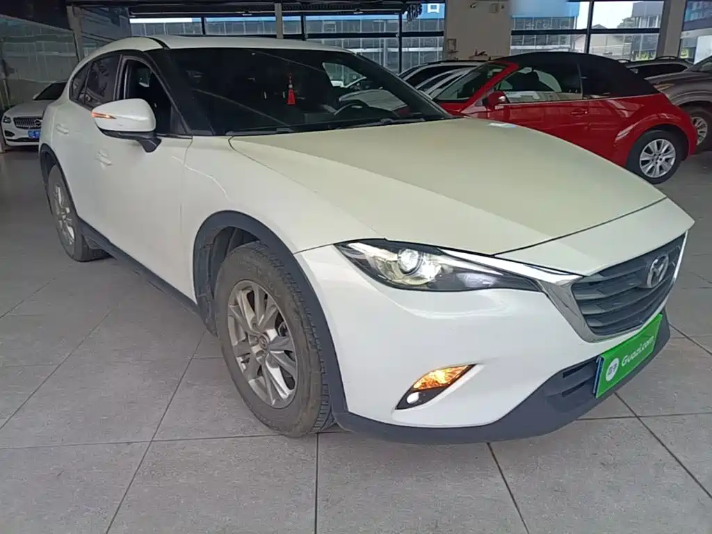 Фото 4 - Mazda CX-4