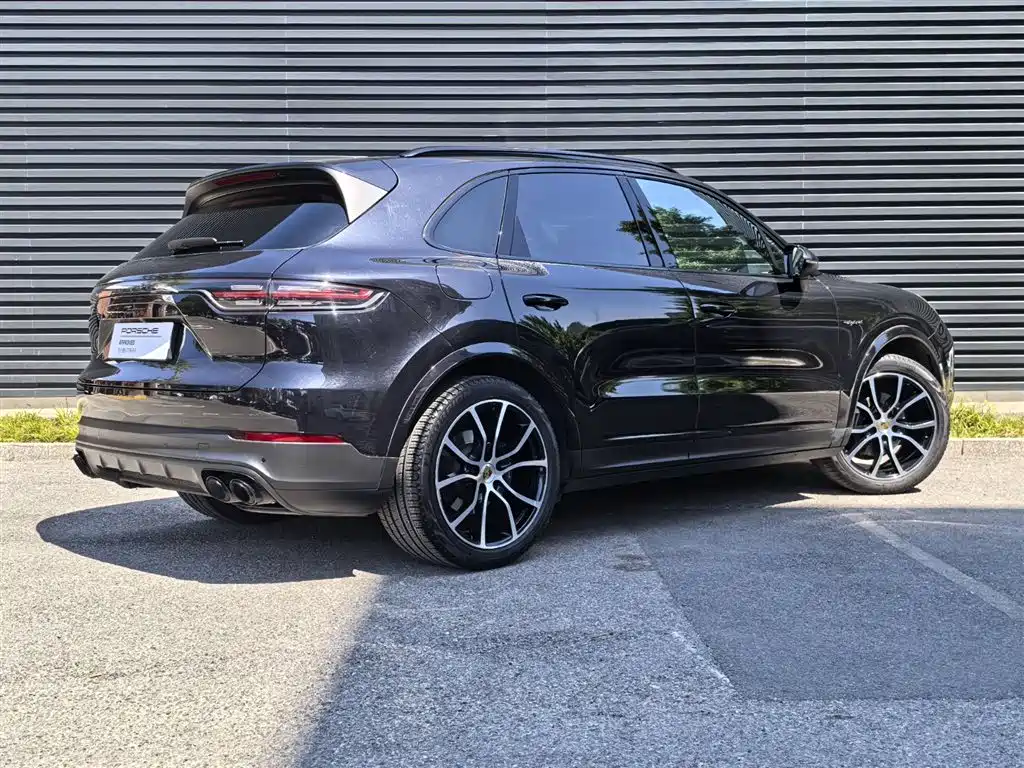 Porsche Cayenne New Energy 2021 Cayenne E-Hybrid 2.0T фото 5