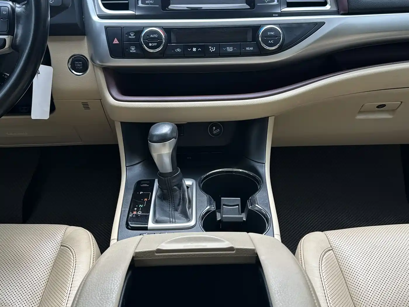 Toyota Highlander 2015 2.0T FWD Luxury Edition 7-seater фото 10
