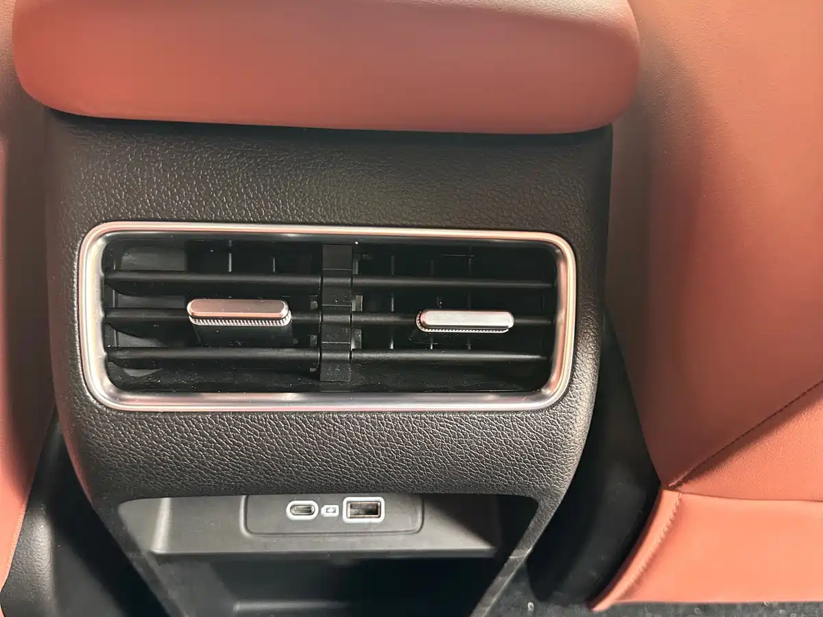 Geely Boyue REV 2026 2026 Extended Range Base Model