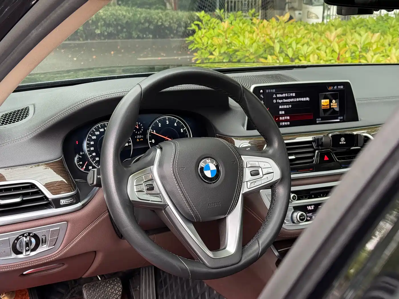 BMW 7 Series 2018 730Li Leading Type Excellence Package фото 16