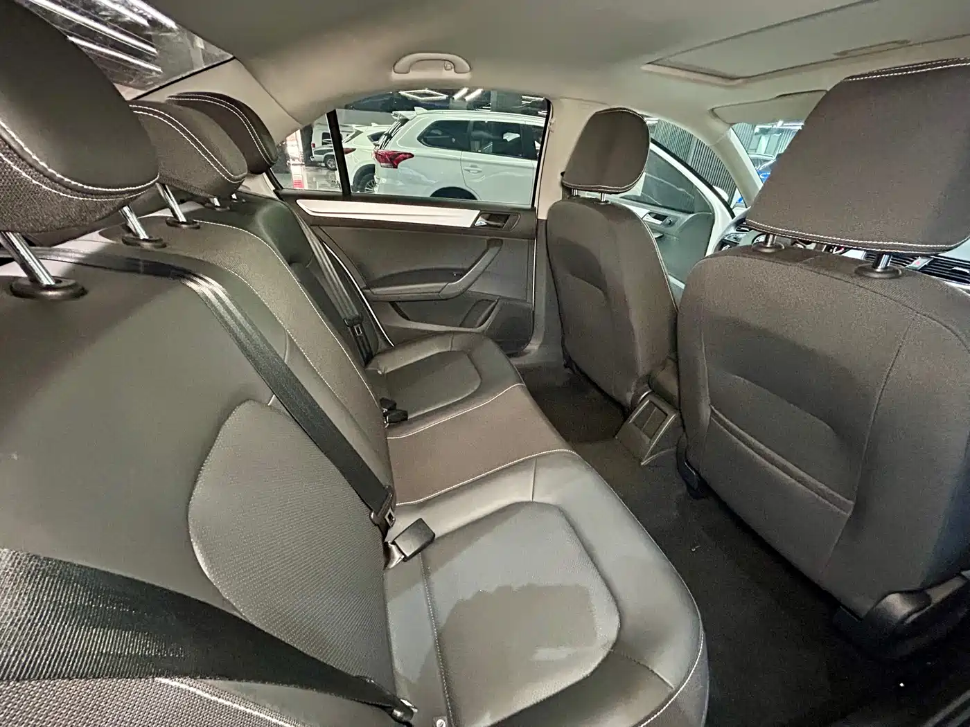 Škoda Rapid 2022 1.5L Automatic Comfort Edition фото 29