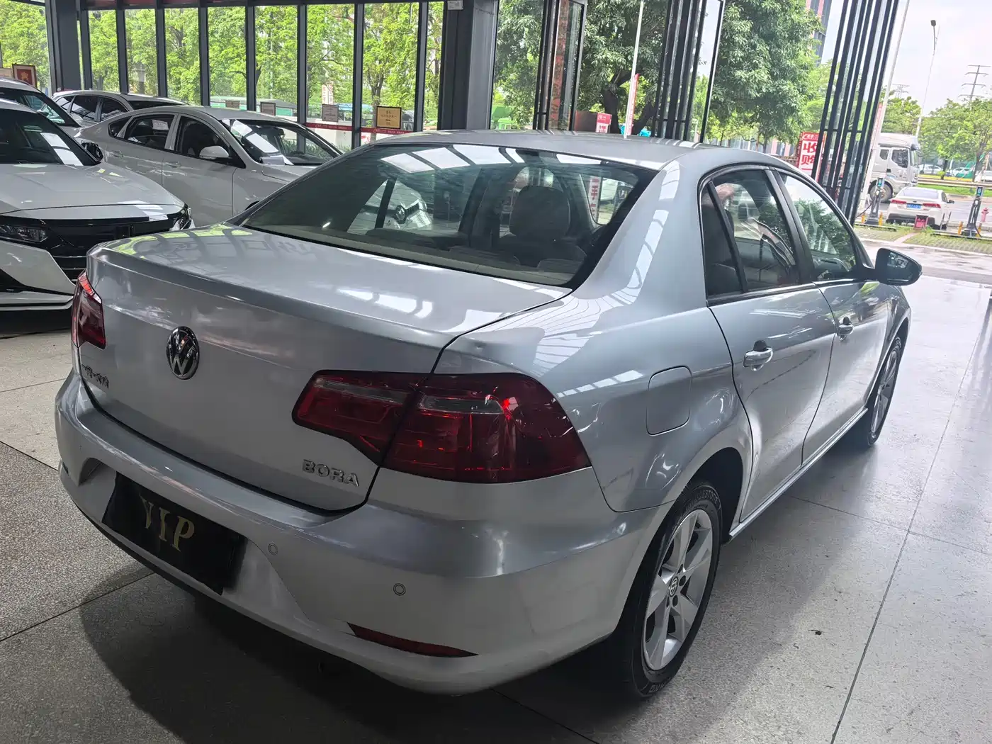 Volkswagen Bora 2013 2013 1.6L Manual Comfort Model