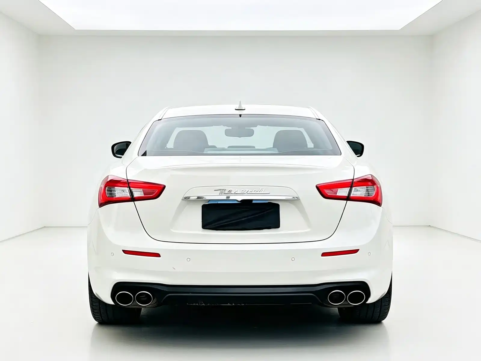 Photo 10 - Maserati Ghibli