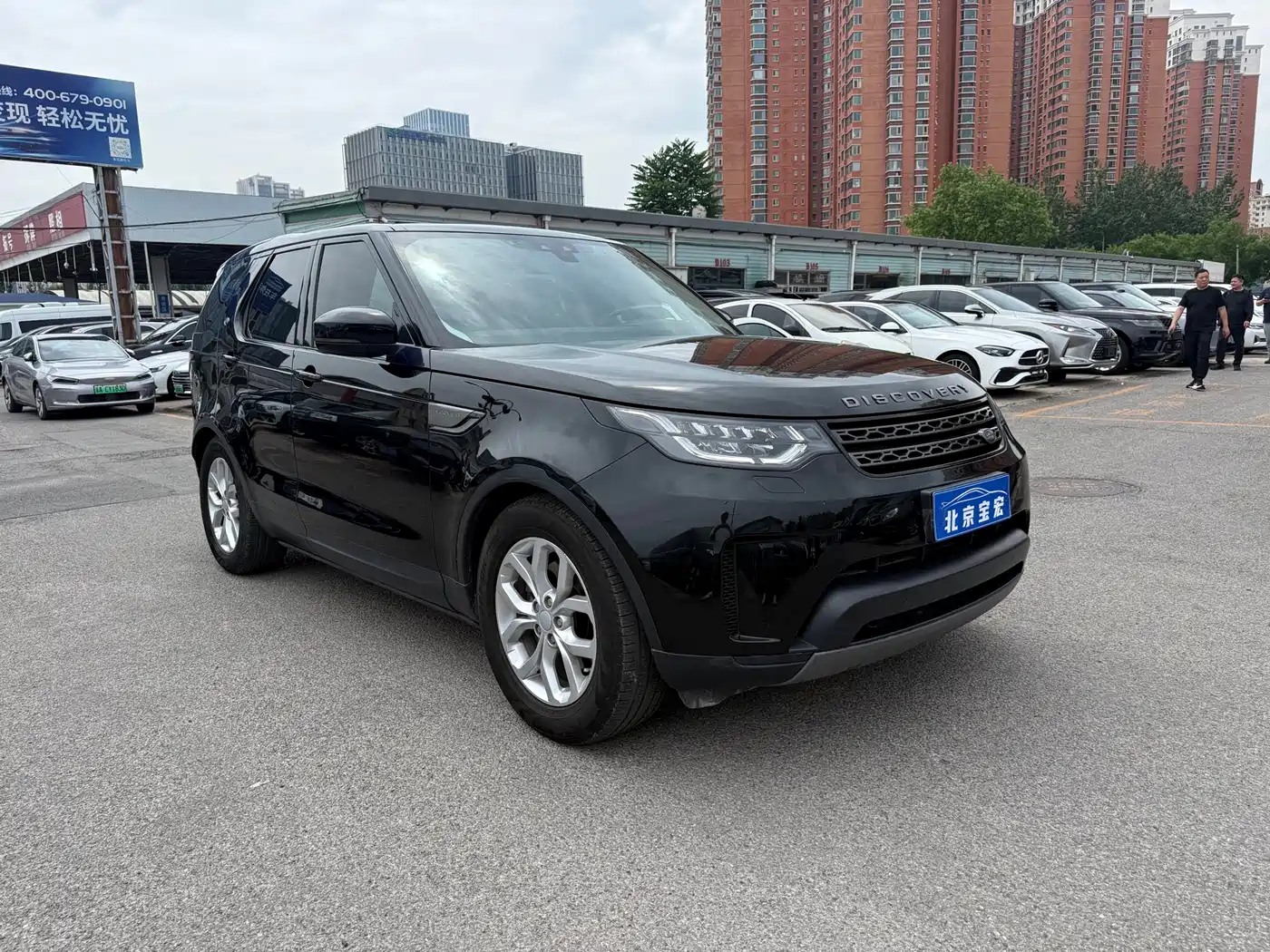 Land Rover Discovery 2018 2.0T SE фото 3