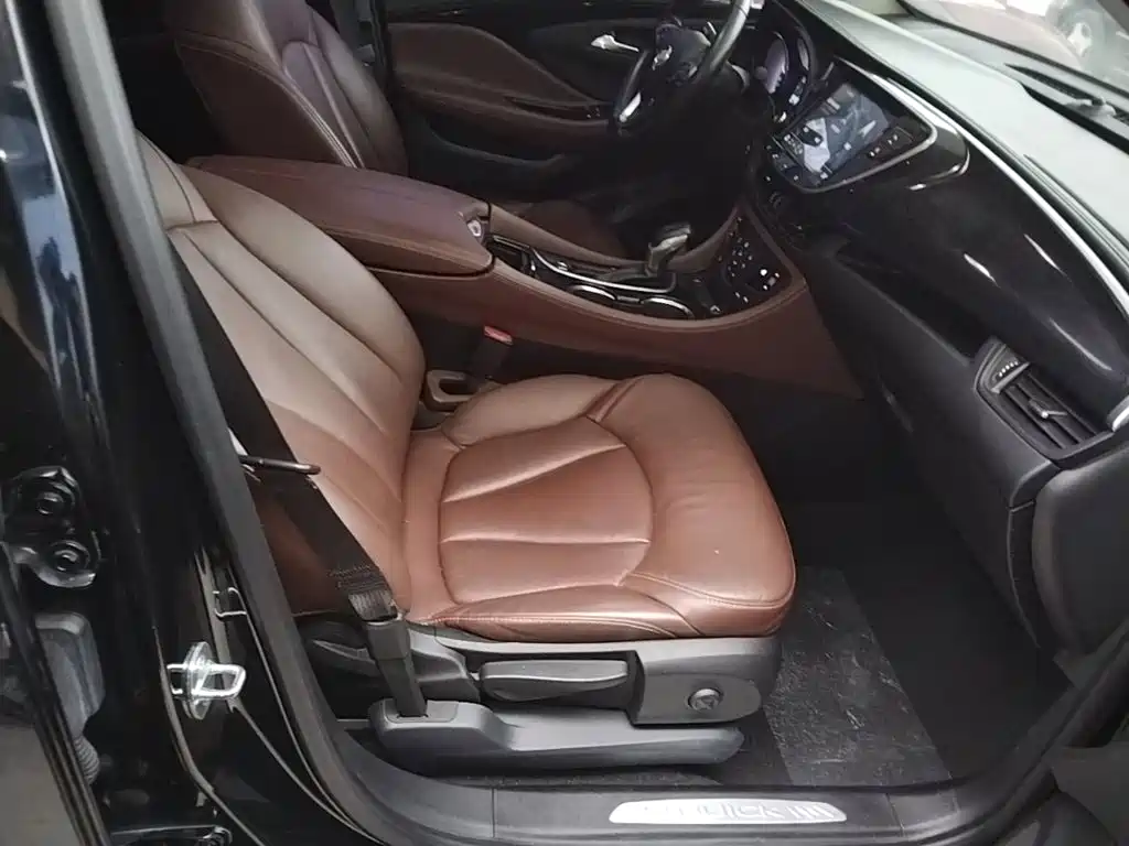 Фото 25 - Buick Envision Plus