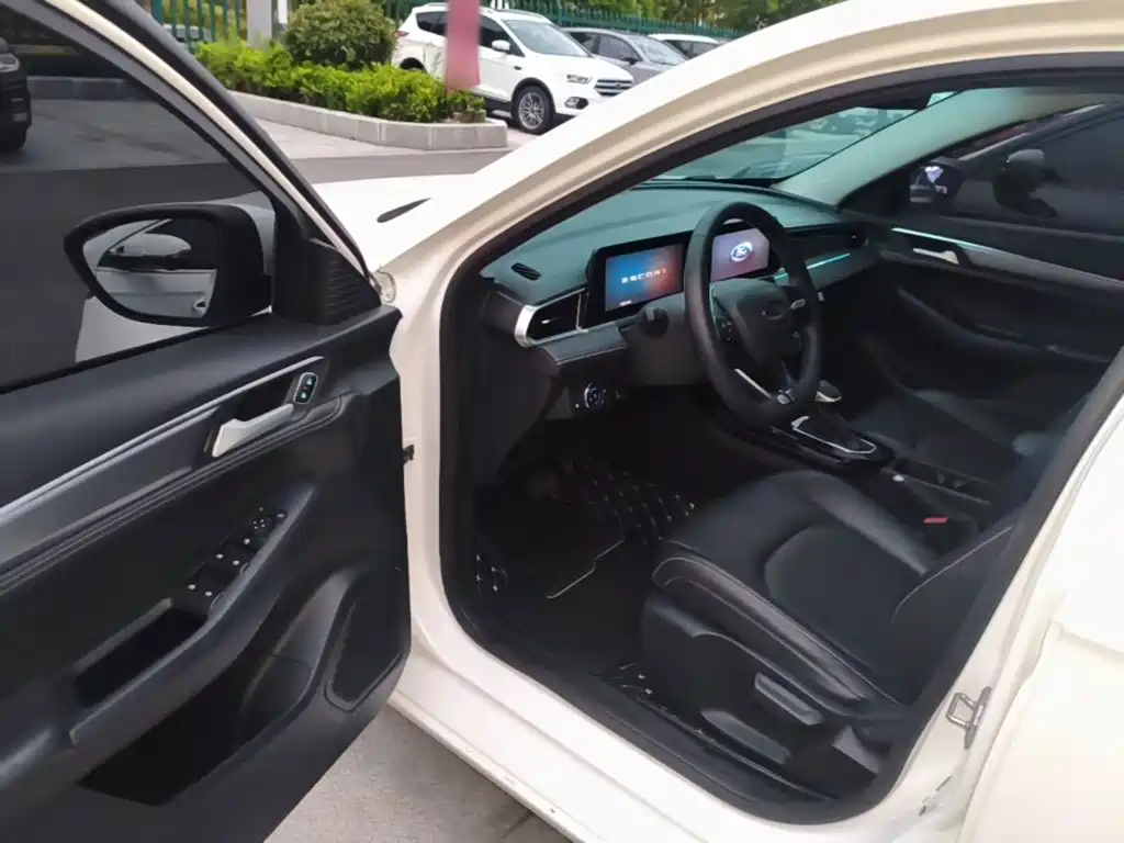 Ford Escort 2022 2021 1.5L Automatic Diamond Edition