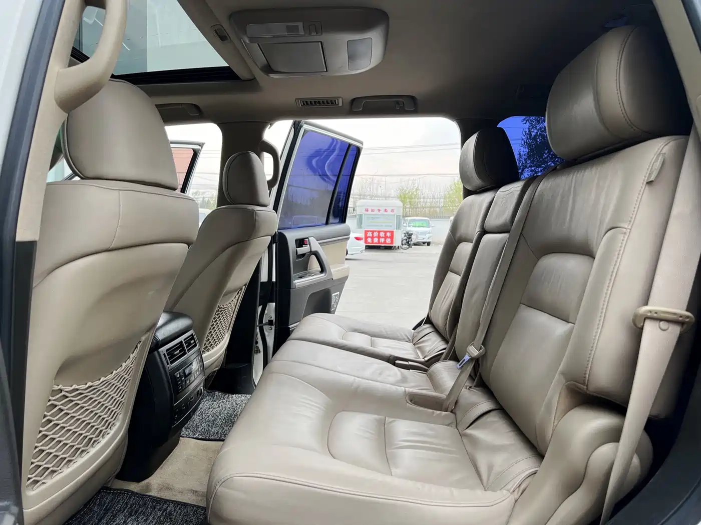 Toyota Land Cruiser 2010 Model 4.7L Automatic VX фото 17
