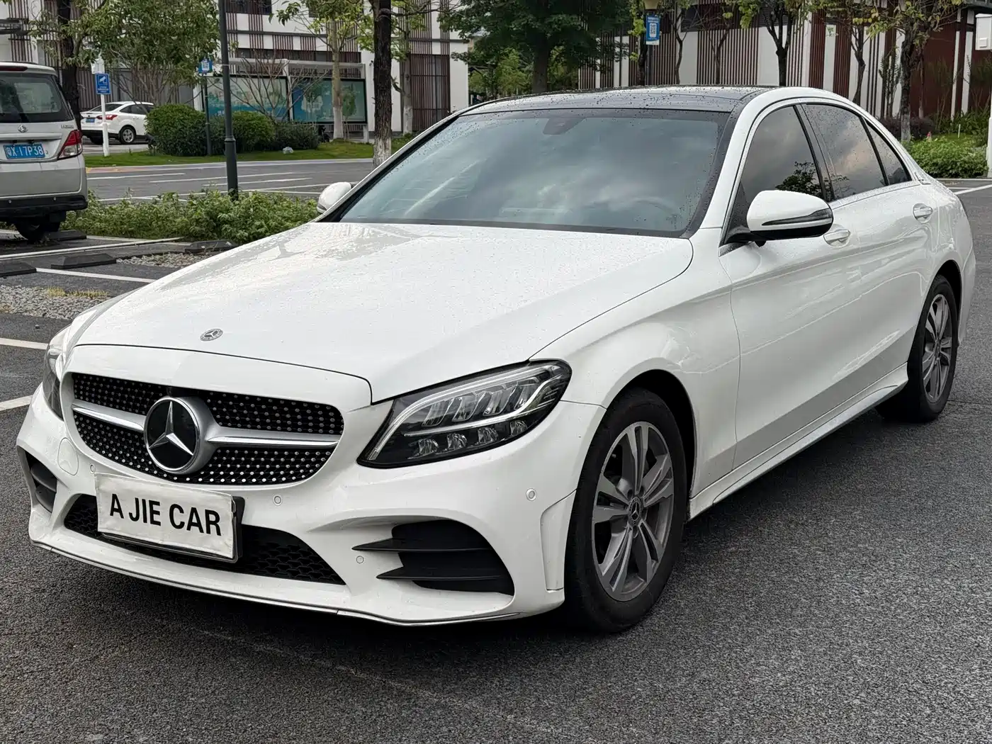 MERCEDES-BENZ CLASS C
