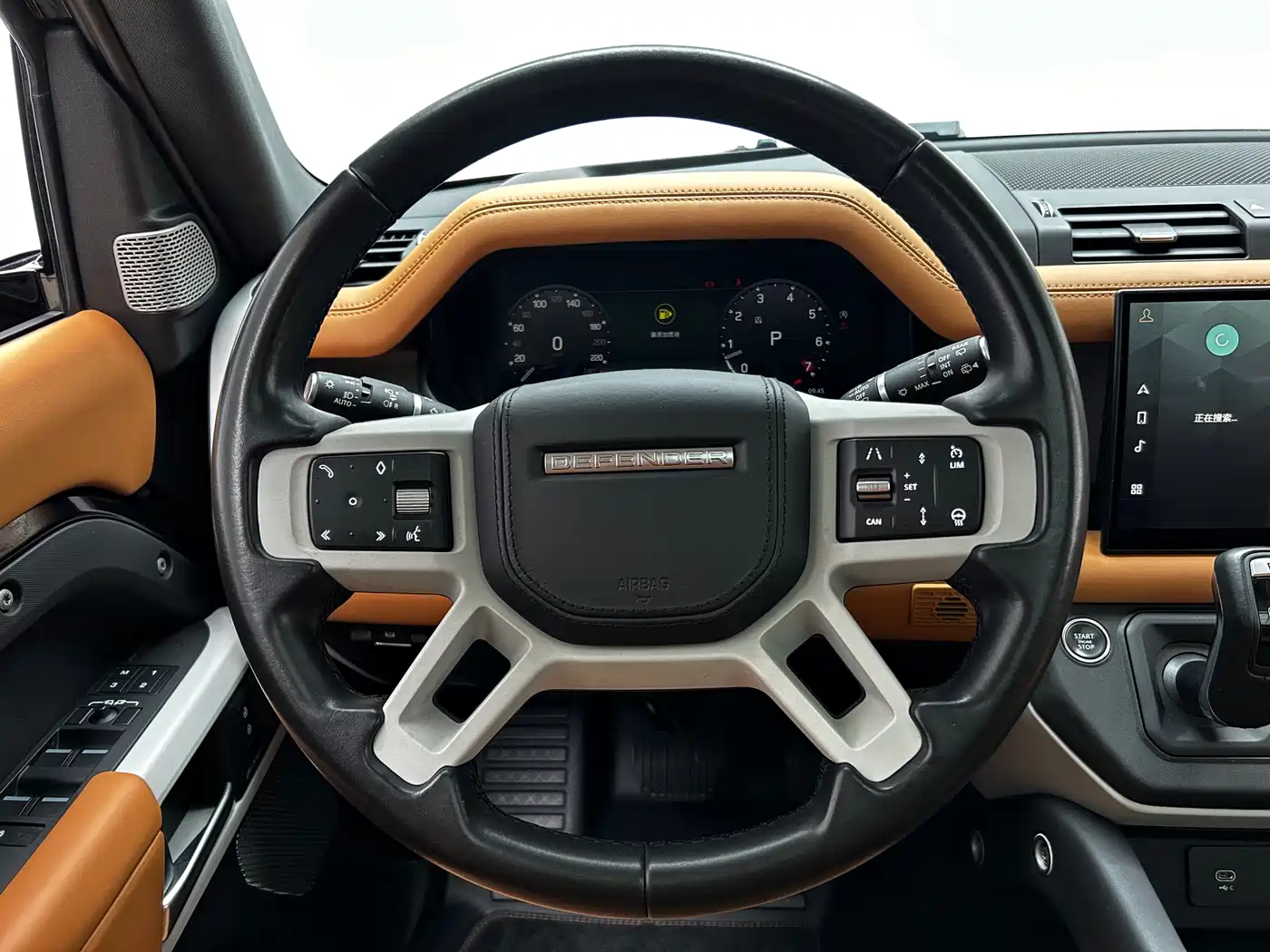 Land Rover Defender 2023 Model Year 130 3.0T P400 HSE фото 14
