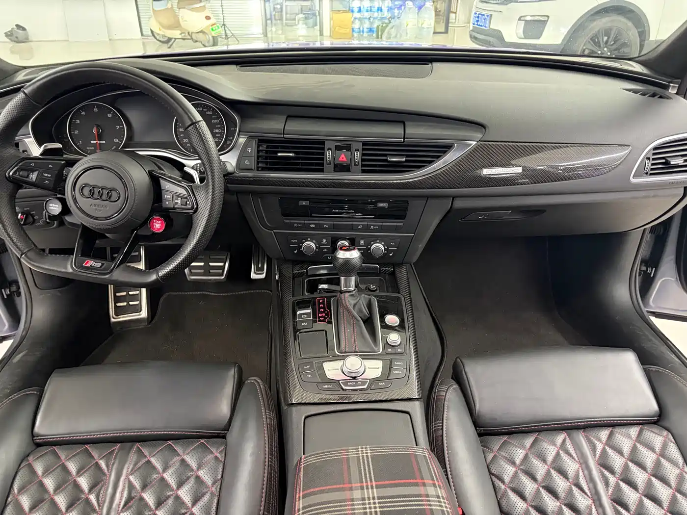 Audi A6 (Import) 2018 3.0T allroad quattro фото 4
