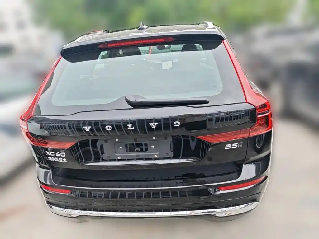 Photo 8 - Volvo XC60