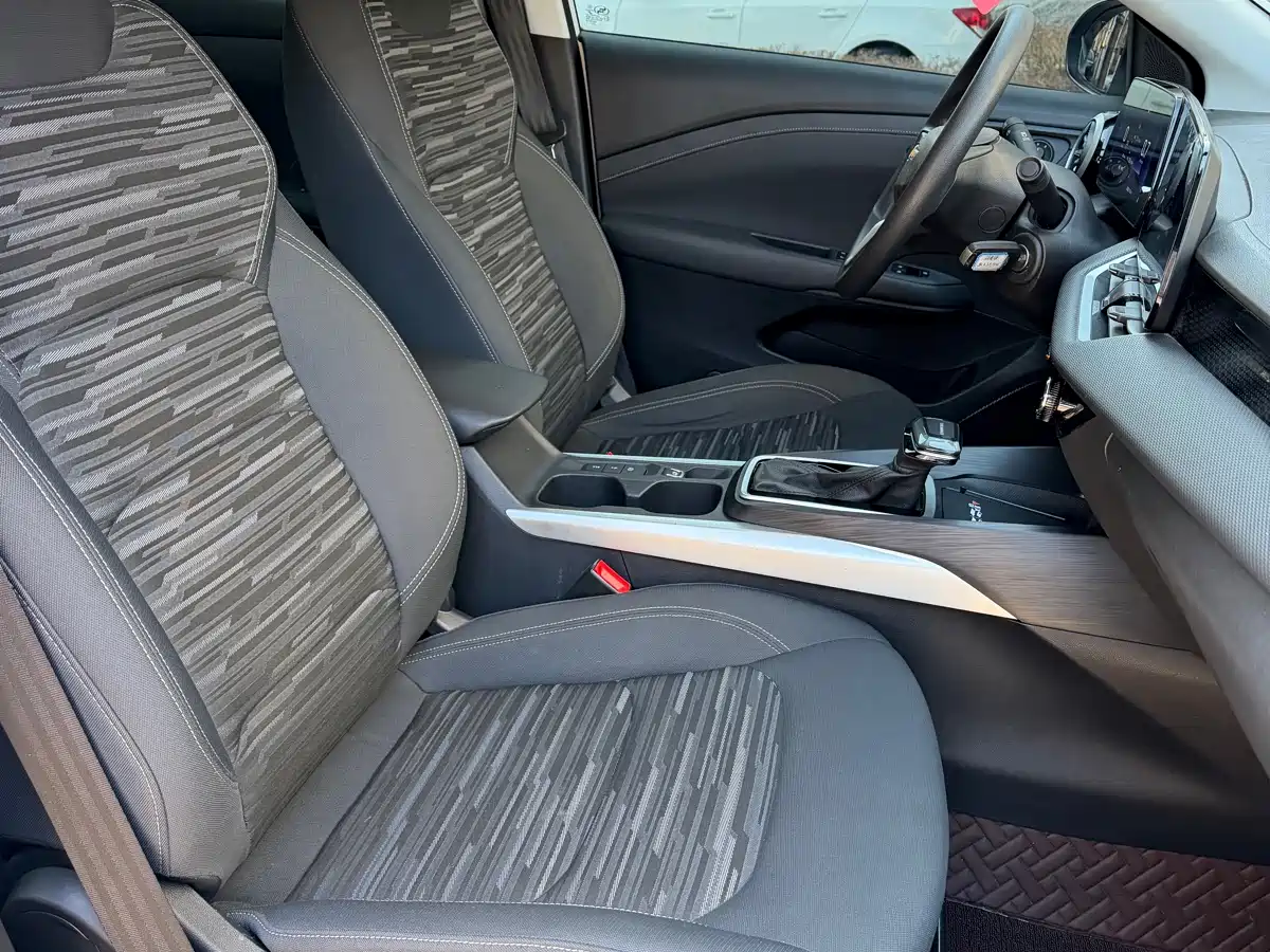 Chevrolet Monza 2023 1.5L DCT Enjoyment Edition фото 8