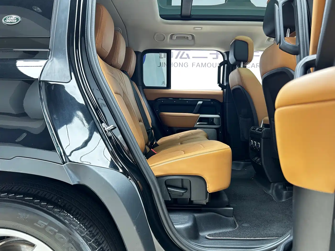 Land Rover Defender 2023 Model Year 130 3.0T P400 HSE фото 20