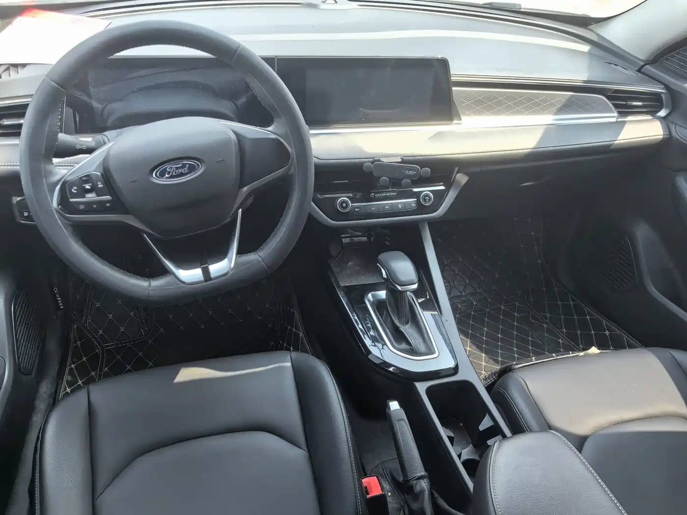 Ford Escort 2022 2021 1.5L Automatic Diamond Edition