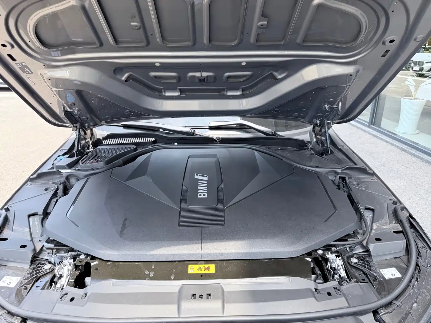 BMW i5 2024 eDrive 35L M Sport Package фото 13