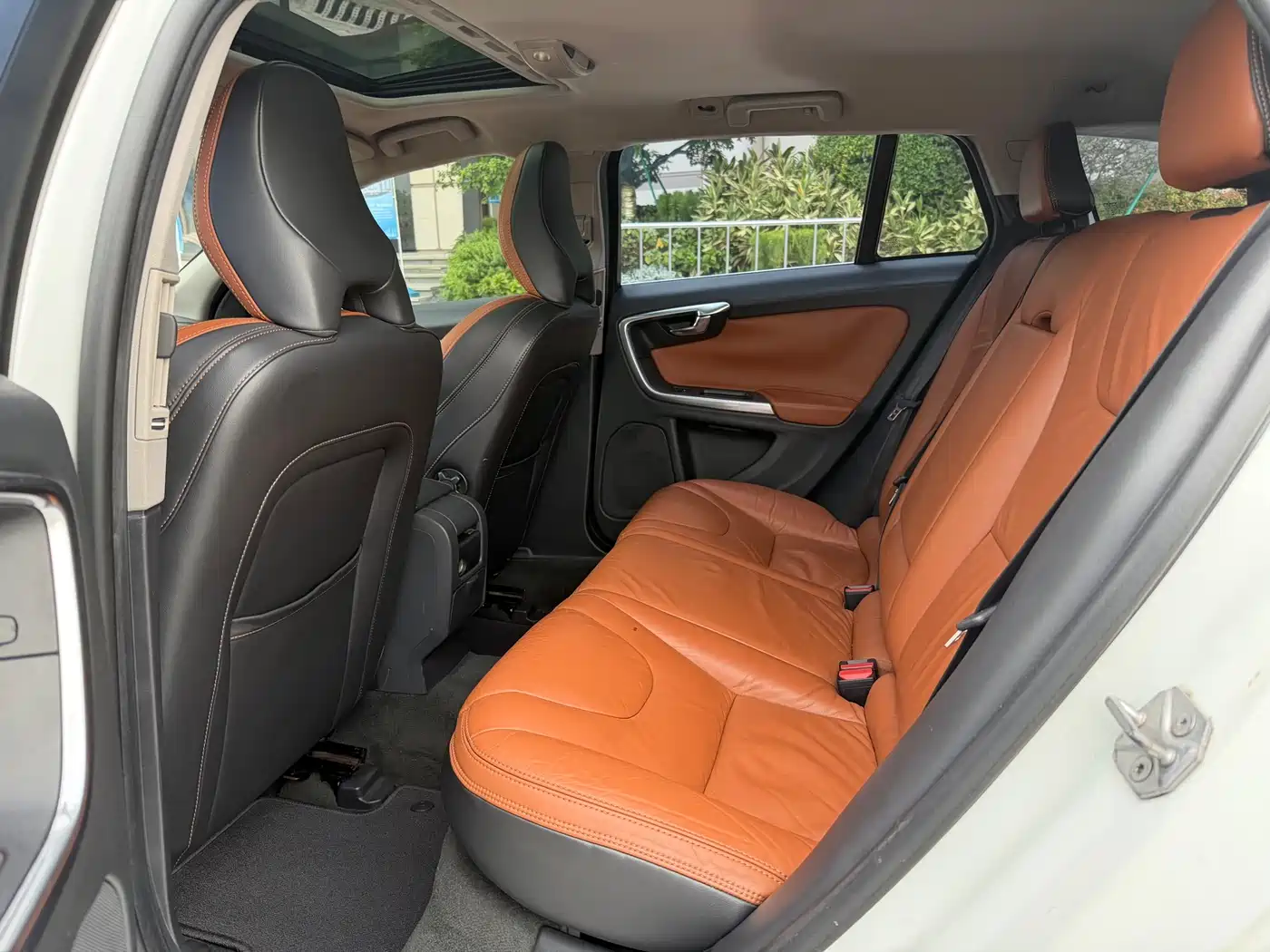 Volvo V60 2014 2015 T5 Momentum