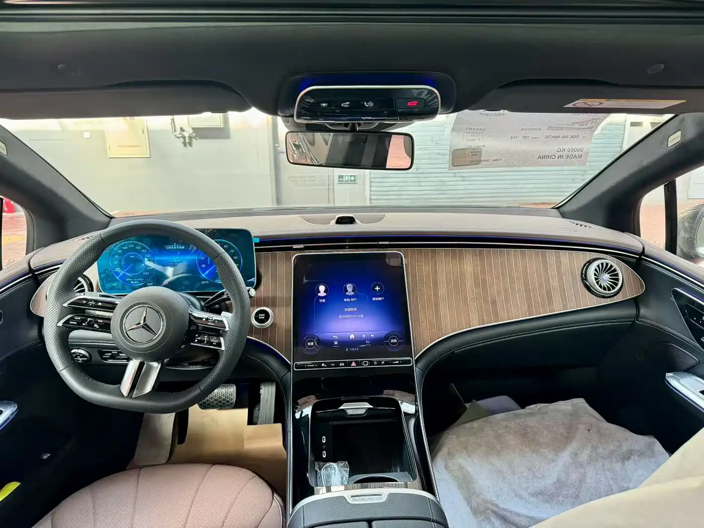 Mercedes-Benz EQE 2025 500 4MATIC Pioneer фото 5