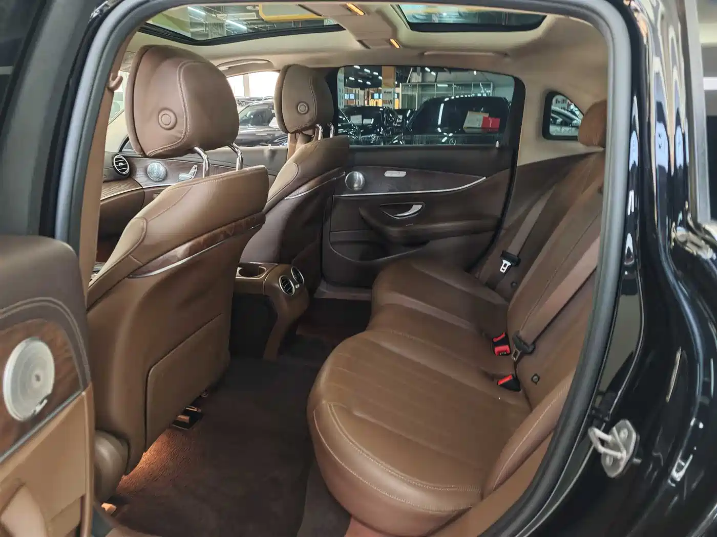 Mercedes-Benz E-Class 2020 Facelift E 260 L фото 12