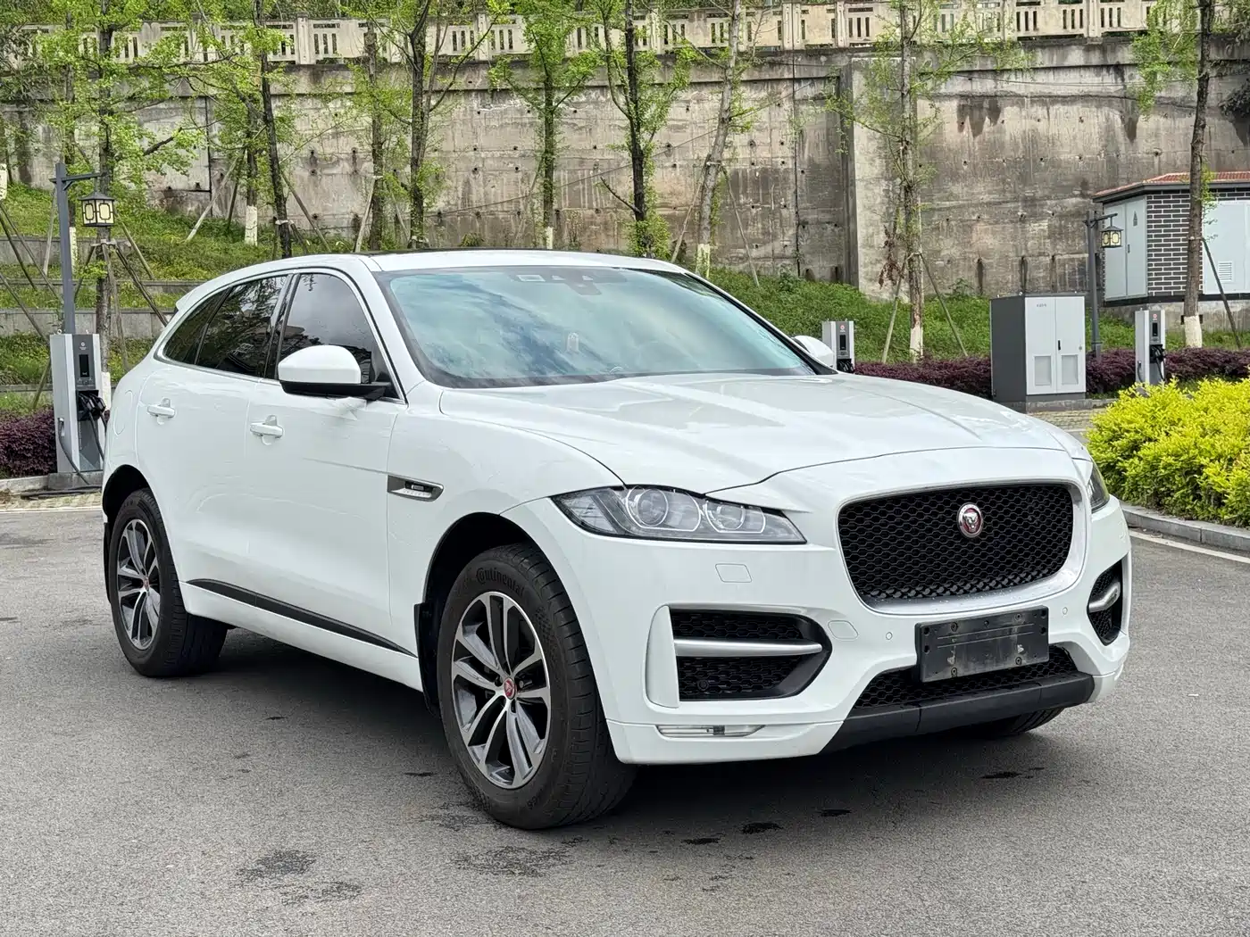 JAGUAR F PACE