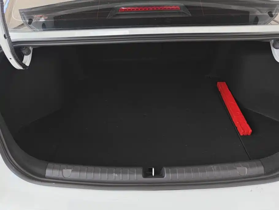 Geely Emgrand 2025 2025 4th Gen 1.5L Manual Soaring Dragon Edition