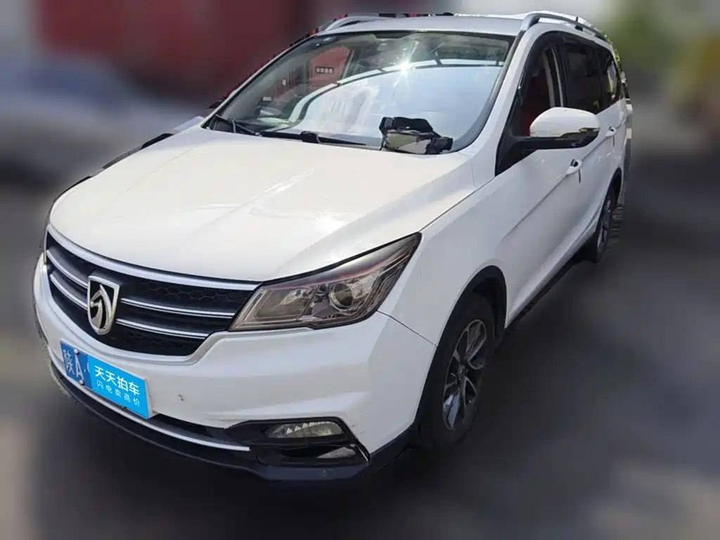 Baojun 730 2019 2019 1.5L Manual Fashion Edition 7-Seater China VI