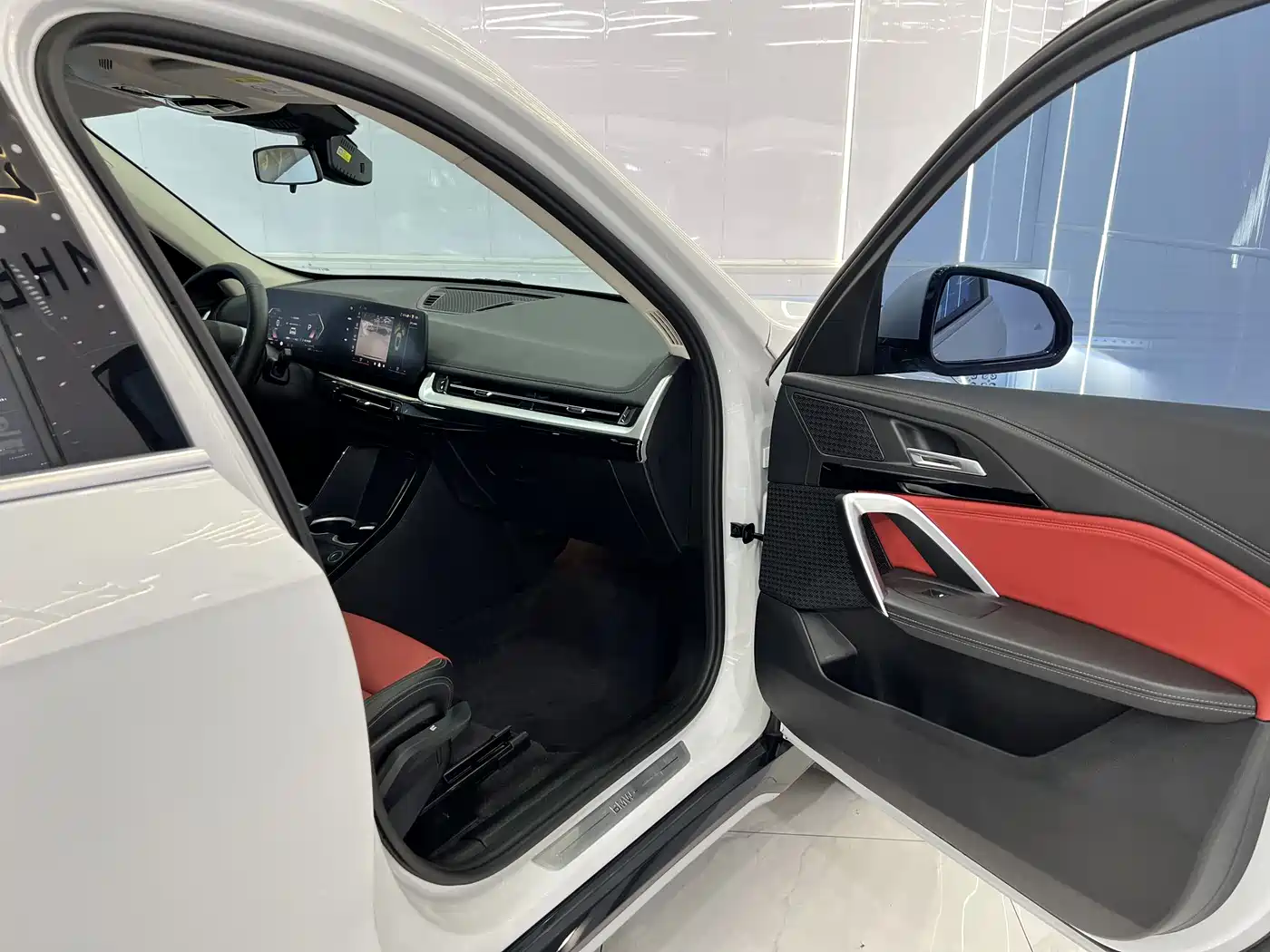 BMW X1 2023 sDrive20Li X Design Package фото 18