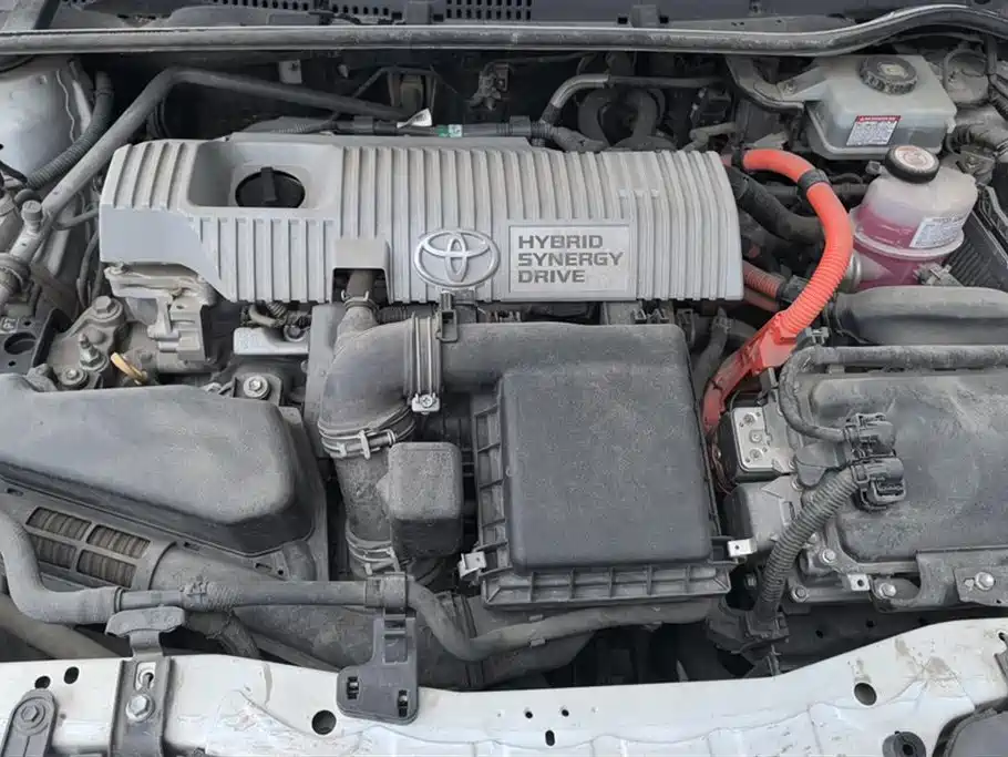 Toyota Corolla 2017 Facelift Hybrid 1.8L E-CVT Leading Edition фото 10