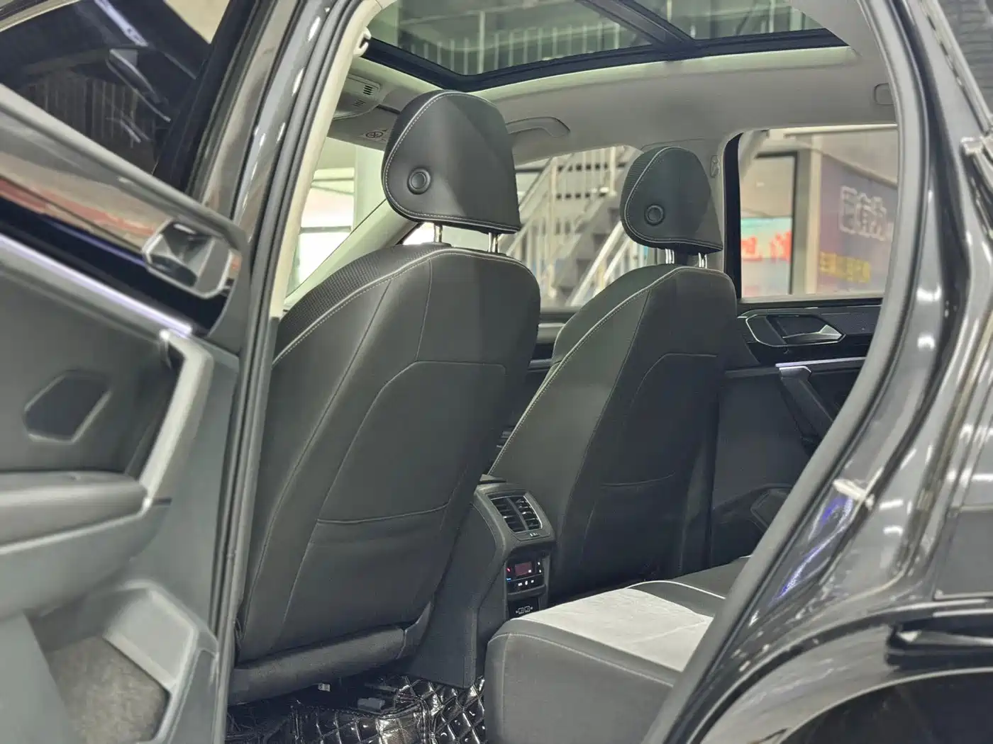 Volkswagen Tayron X 2020 330TSI 2WD Premium Smart Edition фото 10